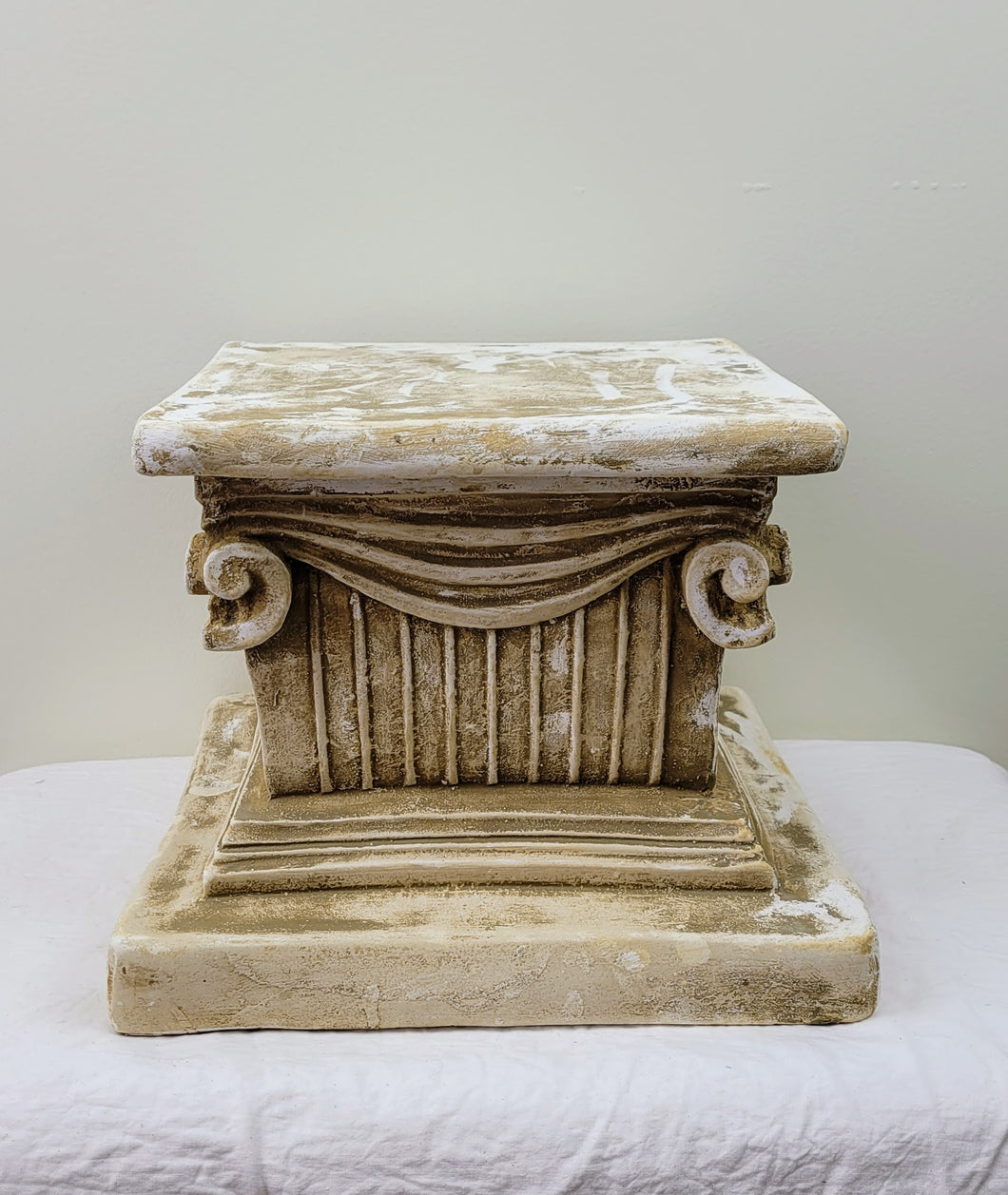 Column Pedestal Draped Ionic Riser