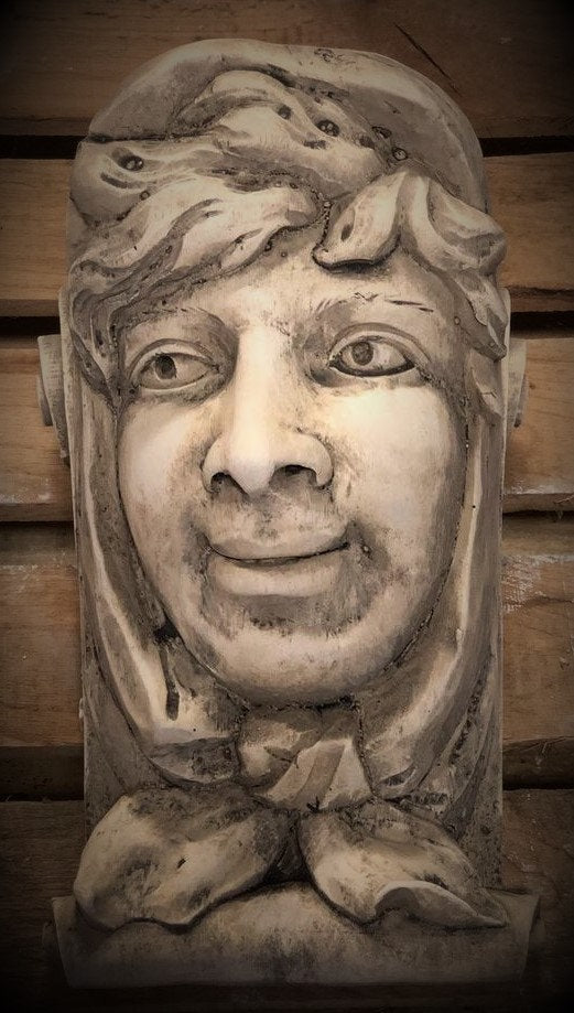 Bonnet Lady Face Wall Corbel King Collection #22076