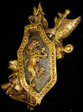 Load image into Gallery viewer, Britannic Shield Royal Lion Certer of crest Reproduction Old World Wall Decor