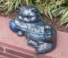 Load image into Gallery viewer, Cat Kitten Statue Playing with Yarn Ball Home Garden Decor Animal