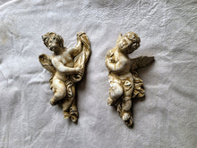 Load image into Gallery viewer, Flying Angels Cherubs With Wings Pair Wall Plaques #21044
