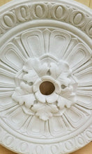 Load image into Gallery viewer, Oak Leaf Ceiling Medallion Antique Reproduction Wall Home Art Decor
