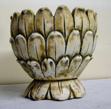 Load image into Gallery viewer, Vintage Artichoke Urn Vase
