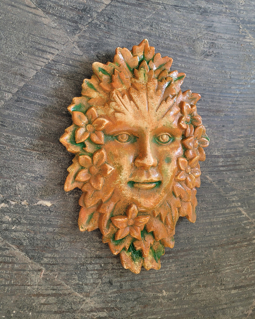Green Leaf Woman Wall Decor Plaque Home and Garden