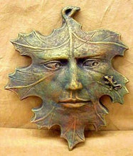 Load image into Gallery viewer, Green man Leaf With Lizard Garden Art
