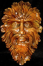 Load image into Gallery viewer, Classical Green Man wall plaque
