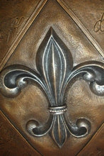 Load image into Gallery viewer, Fleur De Lis Wall Plaque French Art Home Decor 23037
