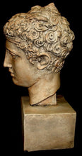 Load image into Gallery viewer, Antique Greek Athlete Statue Metropolitan Museum Sculpture GRS-17
