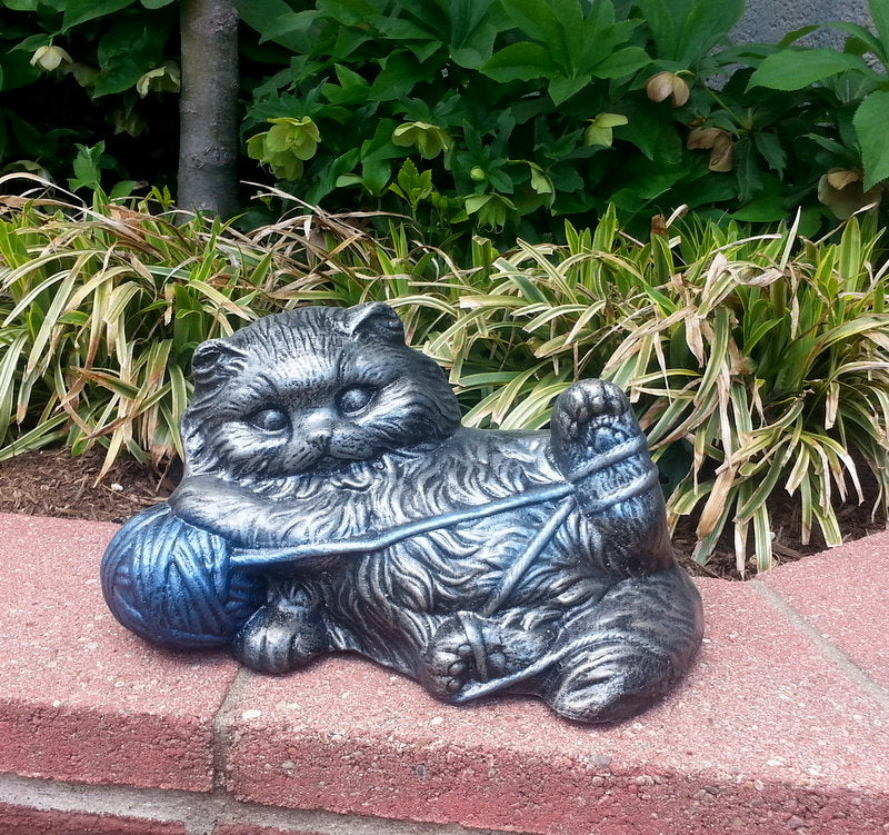 Cat Kitten Statue Playing with Yarn Ball Home Garden Decor Animal